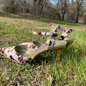 Bandolino brand floral heels. Size 8. 3.75” heels.